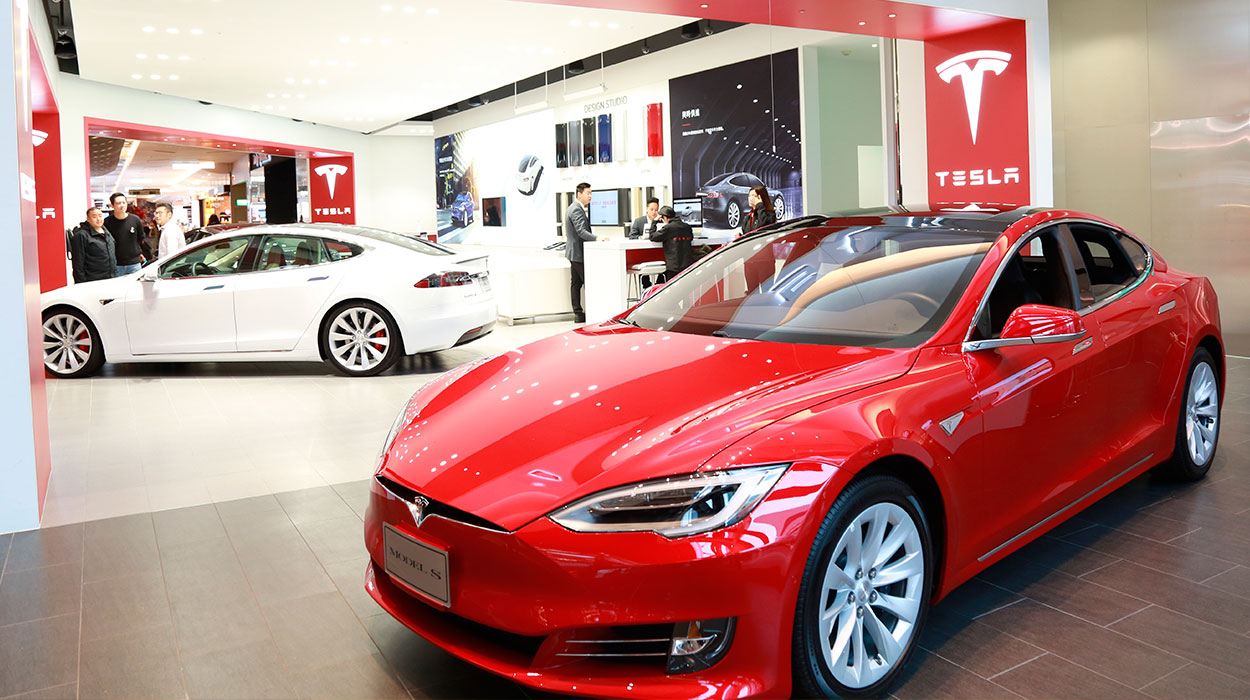 Tesla自動車未來移動新選擇